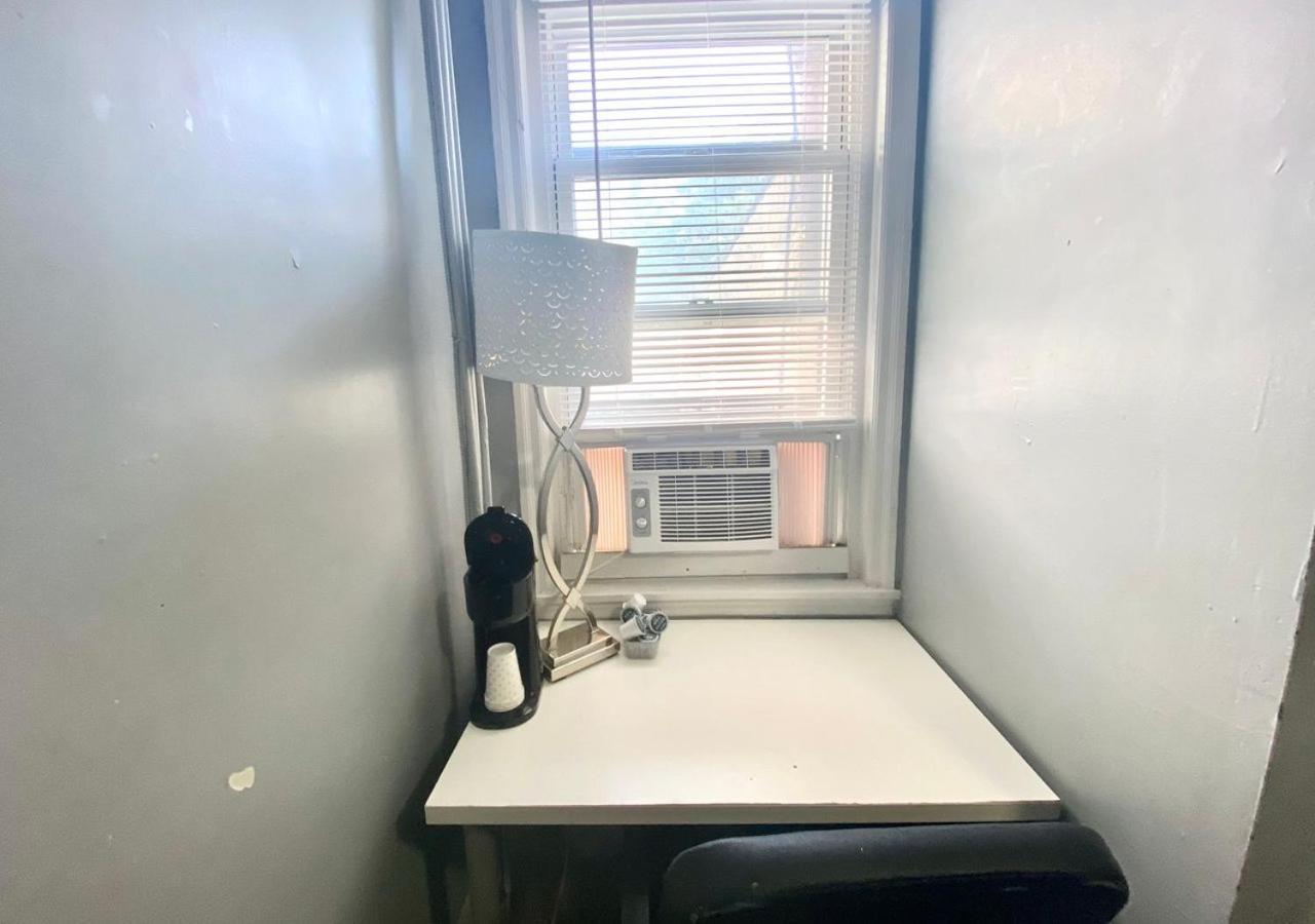 Clover 2900 - Apartment And Rooms With Private Bathroom Near Washington Ave South Philly Philadelphia Exterior foto