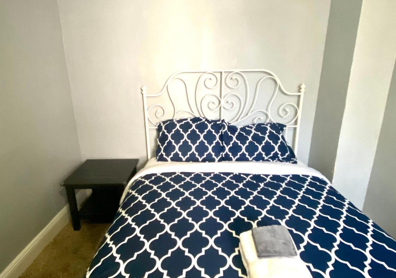 Clover 2900 - Apartment And Rooms With Private Bathroom Near Washington Ave South Philly Philadelphia Exterior foto