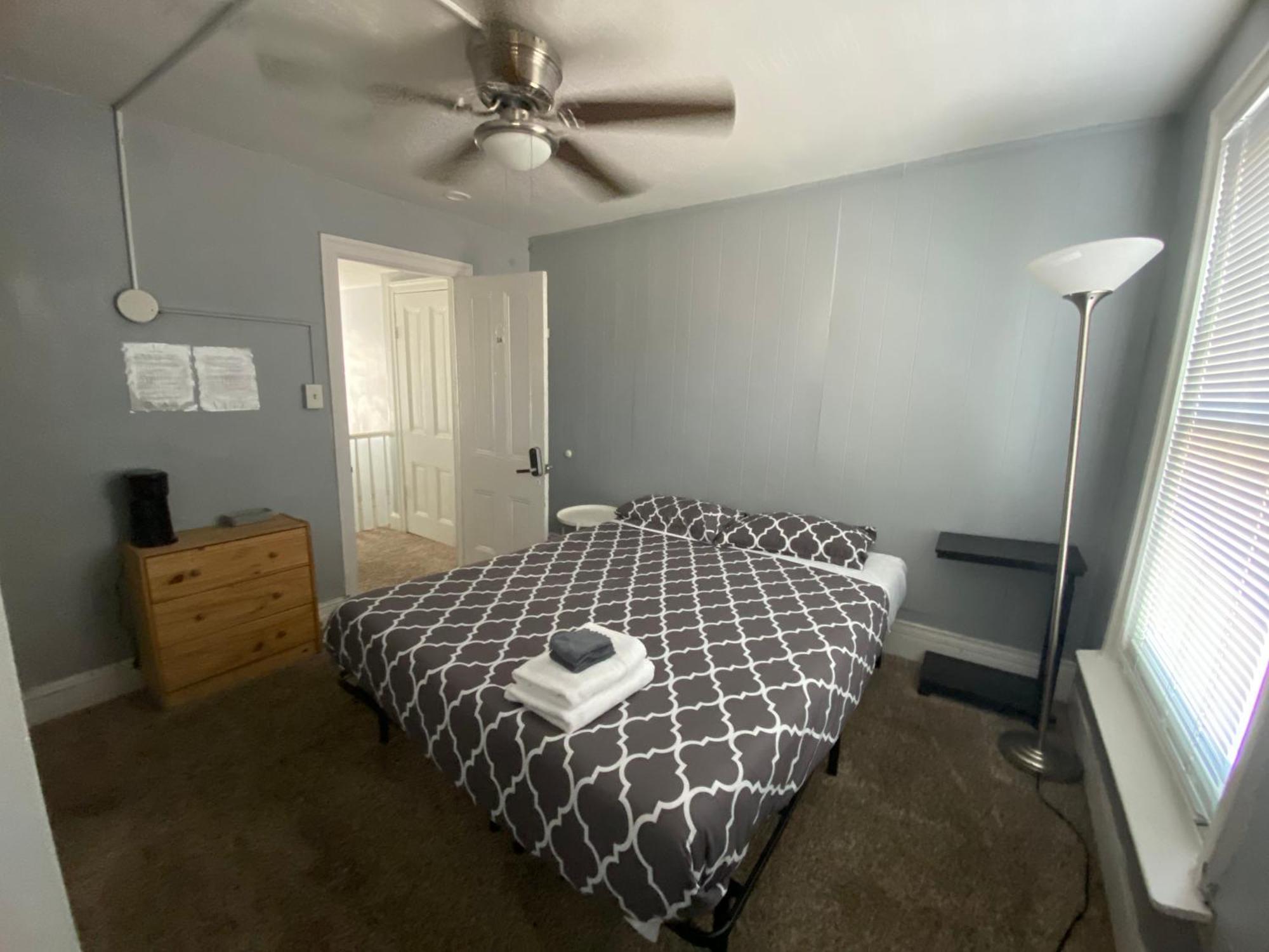 Clover 2900 - Apartment And Rooms With Private Bathroom Near Washington Ave South Philly Philadelphia Exterior foto