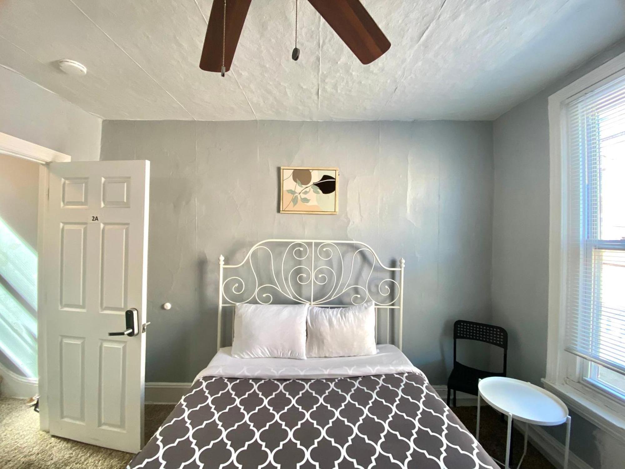 Clover 2900 - Apartment And Rooms With Private Bathroom Near Washington Ave South Philly Philadelphia Exterior foto