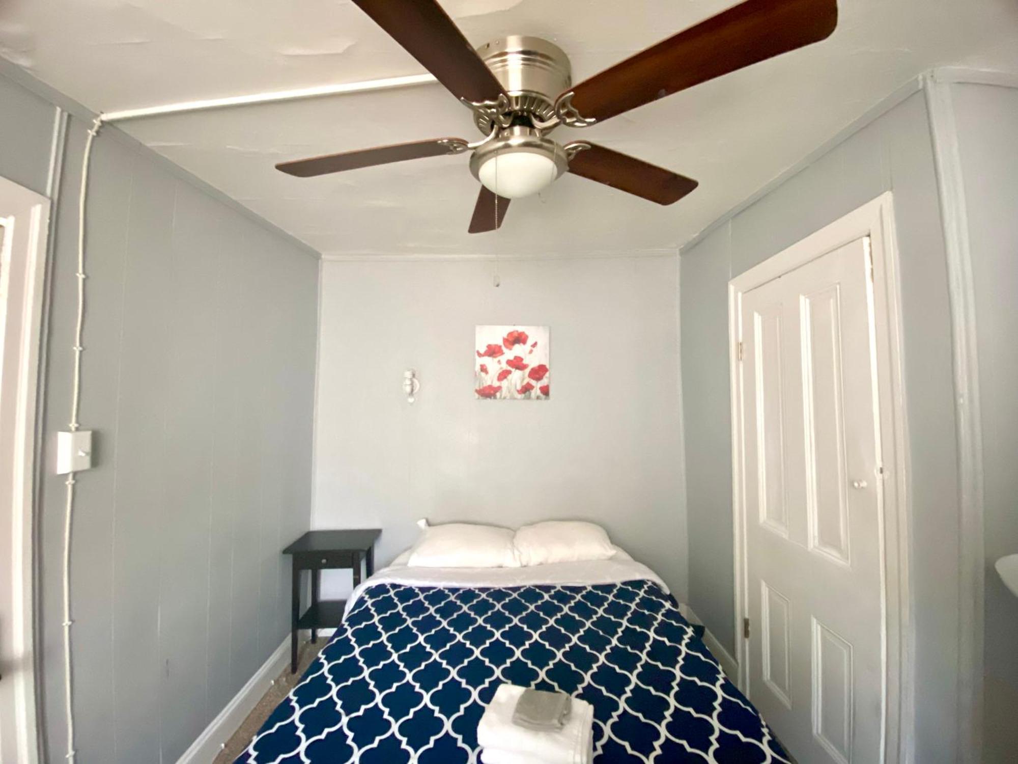 Clover 2900 - Apartment And Rooms With Private Bathroom Near Washington Ave South Philly Philadelphia Zimmer foto